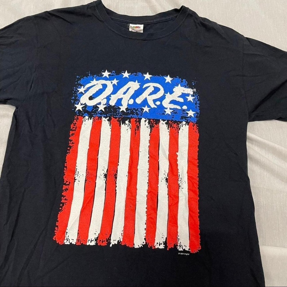 Vintage Y2K DARE America USA Flag Classic T Shirt - Mens Medium